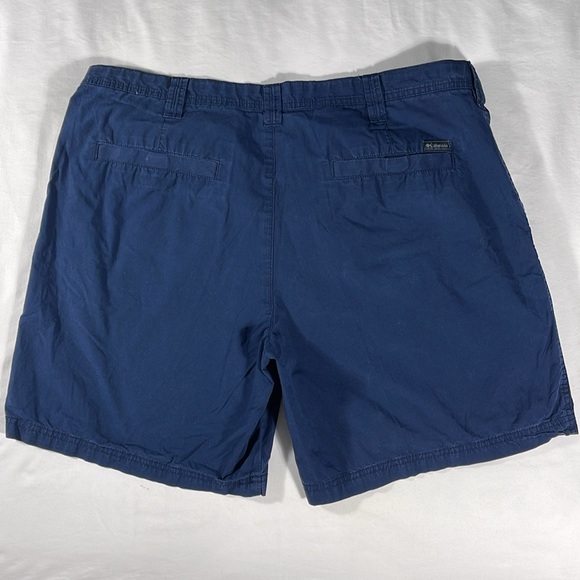 Columbia mens navy lightweight flat front 7.5" inseam chino shorts - size 38 - Picture 3 of 11